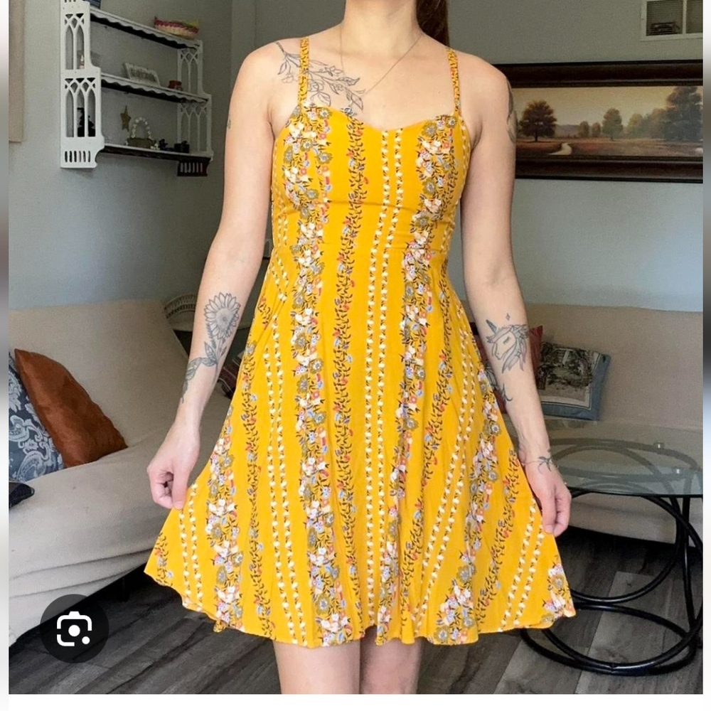 Old Navy Yellow Sleeveless Spaghetti Strap Sundress